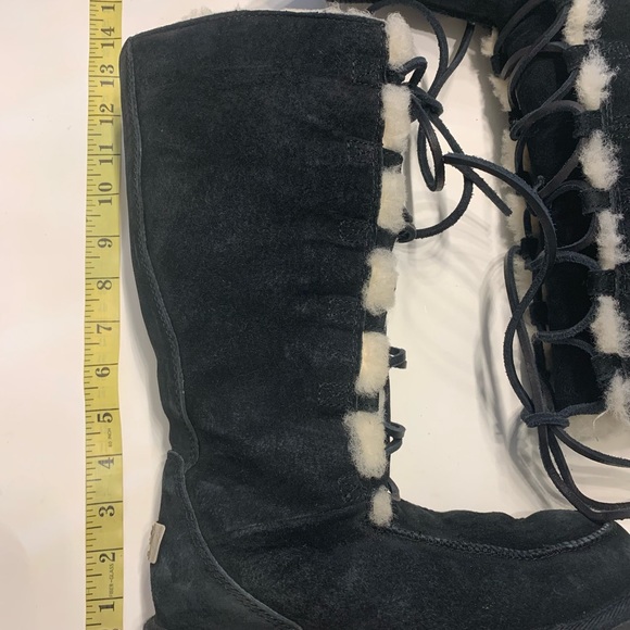 UGG Tall Black wool lined NEW CONDITION winter boots - Picture 10 of 12